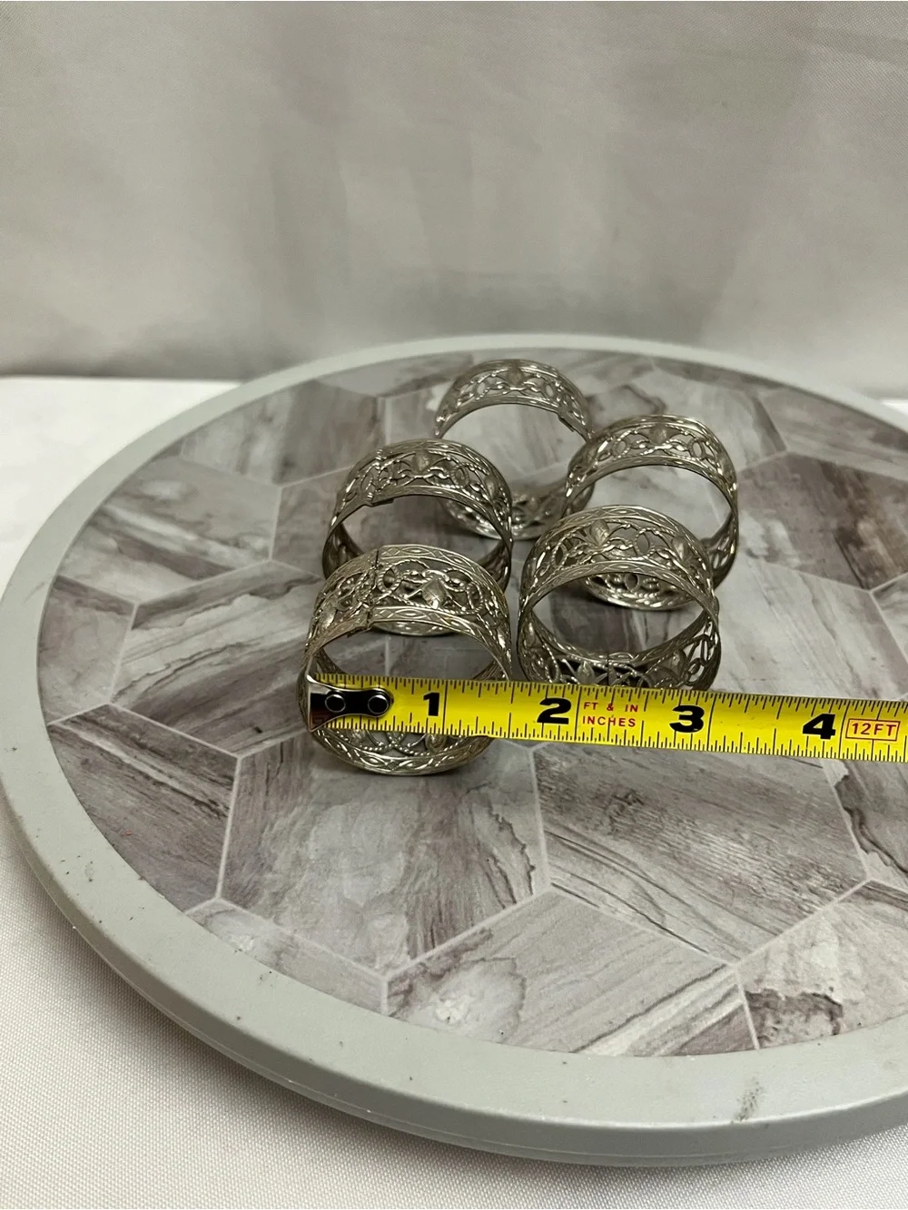 Set of 5 Silver Tone Filigree Napkin Rings Floral Scroll Table Decor Vintage